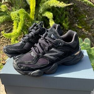New Balance black 9060 sneakers shoes woman’s 8 men’s 6.5
